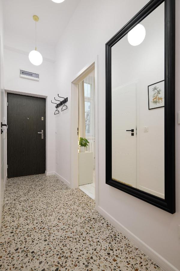 Plac Ratuszowy 50 - Old Town - 2 Sypialnie I Salon Еленя-Гура Экстерьер фото